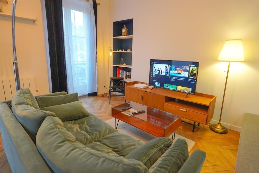Cozy Spacious Flat@Pigalle Paris Bagian luar foto